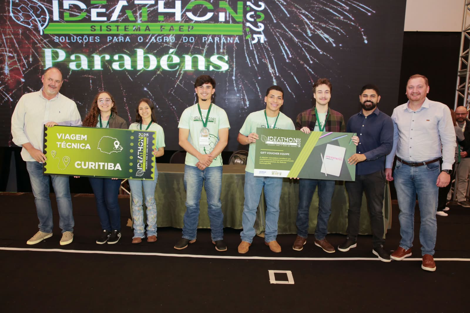 Premiação do Ideathon 2025 — projeto de Miguel Torquato Macedo e Luyd Jhoseph Eykem de Lima Rocha