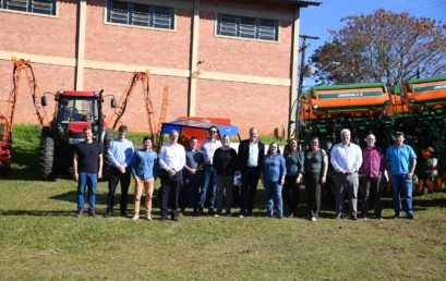 Seti e Reitoria entregam equipamentos agrícolas de ponta para cursos de agrárias e tecnologia do Cedeteg