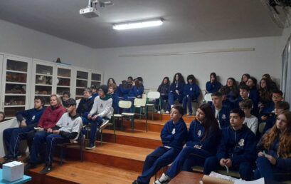 Socialização de pesquisas na Escola Estadual Nossa Senhora das Graças