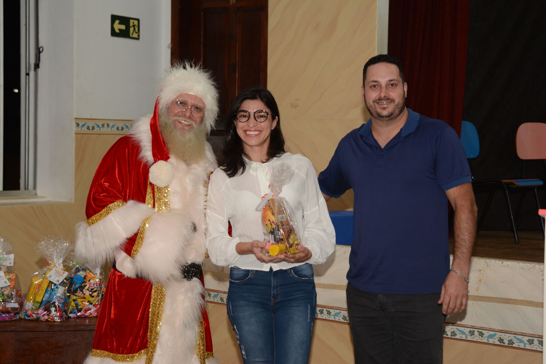 “Natal das Crianças” entrega mais de 2400 kits de doces para instituições sociais e escolas da região
