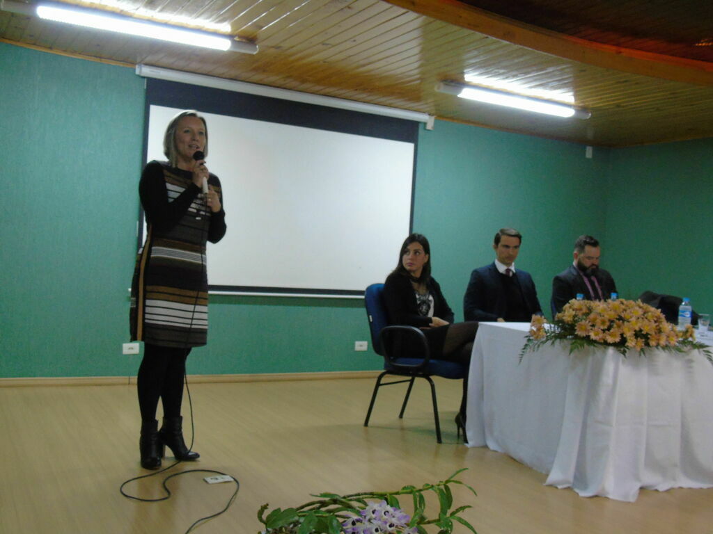 Numape Florescer de Guarapuava participa de debate em Pinhão