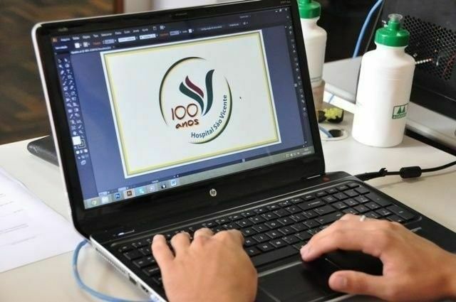 Unicentro produz selo comemorativo do Hospital São Vicente