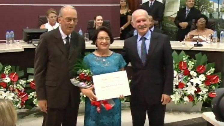 Professoras aposentadas são homenageadas na Câmara de Guarapuava
