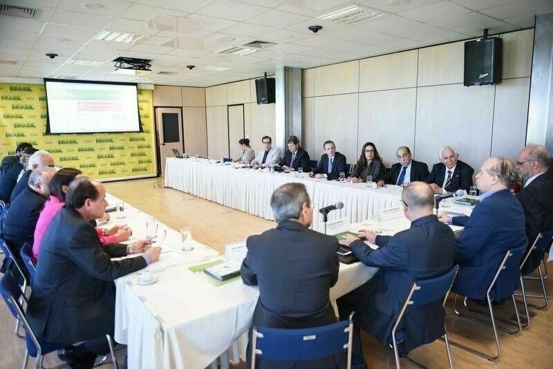 Conselho de reitores se reúne com ministro da Educação
