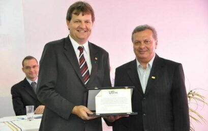 Em cerimônia, UTFPR encerra atividades na Unicentro e agradece a parceria