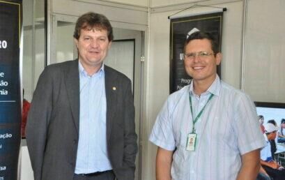 Reitor da Unicentro visita Dia de Campo de Verão