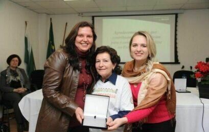 Ambulatório de Feridas Crônicas da Unicentro recebe homenagem