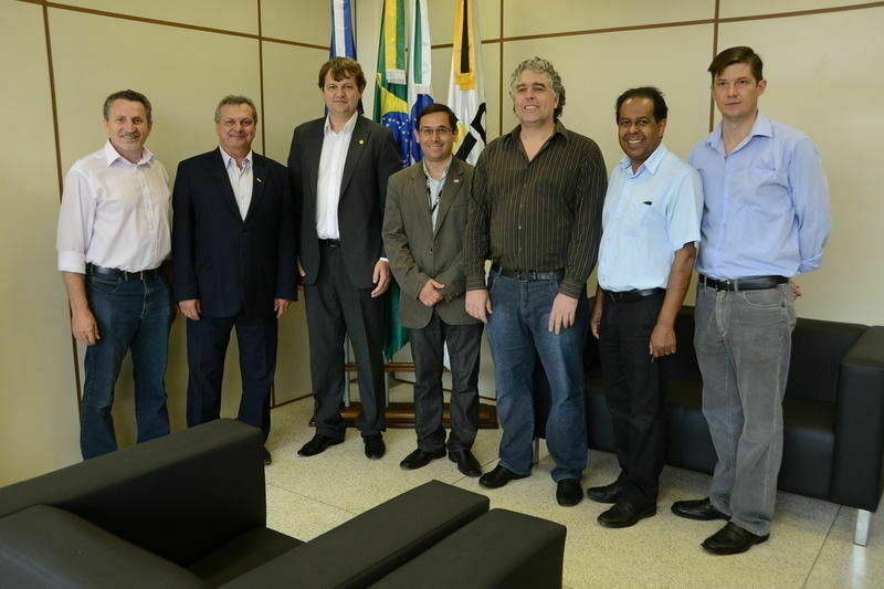 Comitiva da Unicentro visita a nova sede da UTFPR em Guarapuava