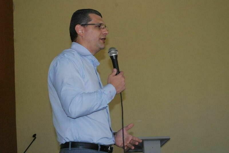 Gerente da IBM ministra palestra aos acadêmicos de Ciência da Computação