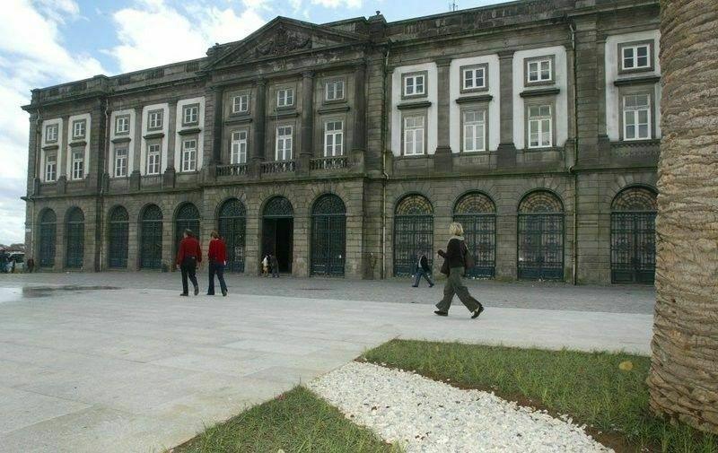 Professora de Química da Unicentro retorna de intercâmbio em Portugal
