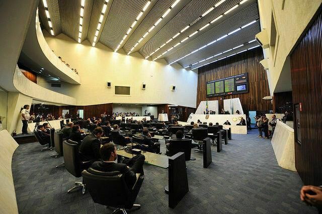 Reitoria da Unicentro defende direitos dos servidores e a autonomia universitária