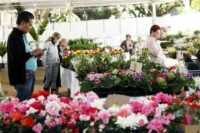 1ª Expoflor conta com a participação de alunos de Comunicação 1ª Expoflor conta com a participação de alunos de Comunicação