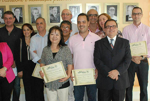Reitor e professor de Comunicação da Unicentro Sócios Beneméritos do Hospital São Vicente