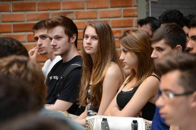 Unicentro recepciona calouros do turno da manhã no campus Santa Cruz