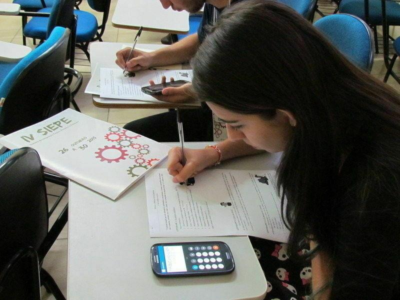 Oficina de Matemática reúne participantes da Siepe