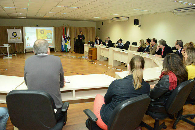 Associação das Universidades Públicas do Paraguai visita a Unicentro