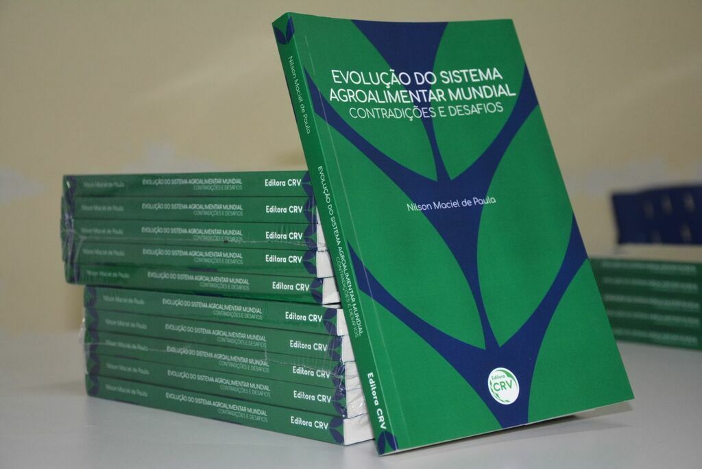 Pesquisador da UFPR lança livro sobre agroecologia na Unicentro