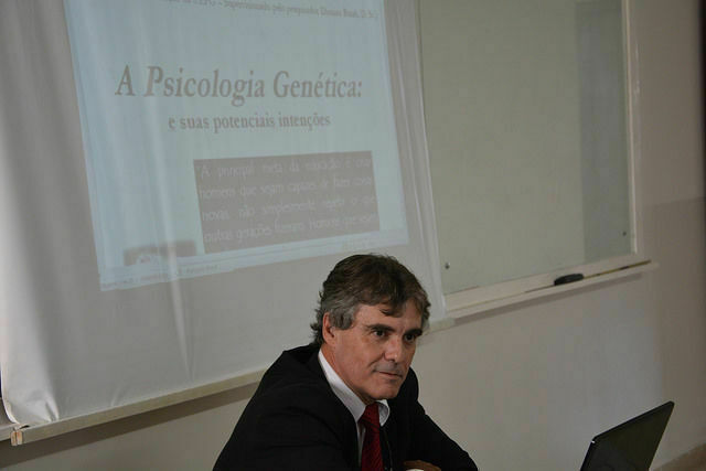 Psicologia genética é tema de palestra promovida pelo Mestrado em Ciências Naturais e Matemática