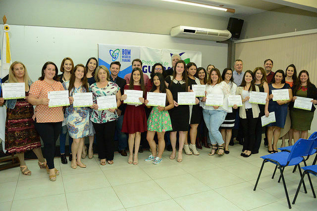 Programa Bom Negócio Paraná certifica mais 33 concluintes do curso de empreendedorismo