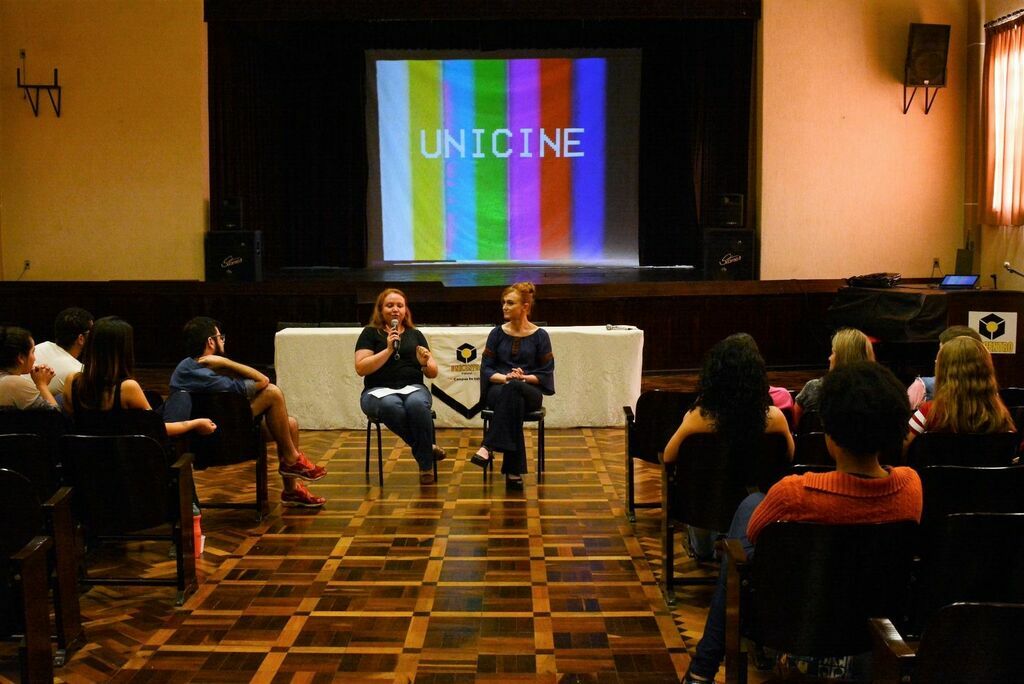 Campus de Irati tem primeira sessão do projeto Unicine