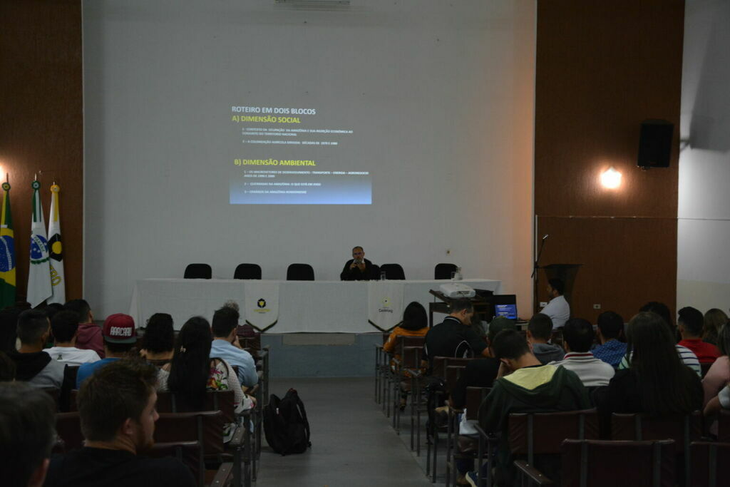 Seminário discute gestão e distúrbios ambientais na Amazônia