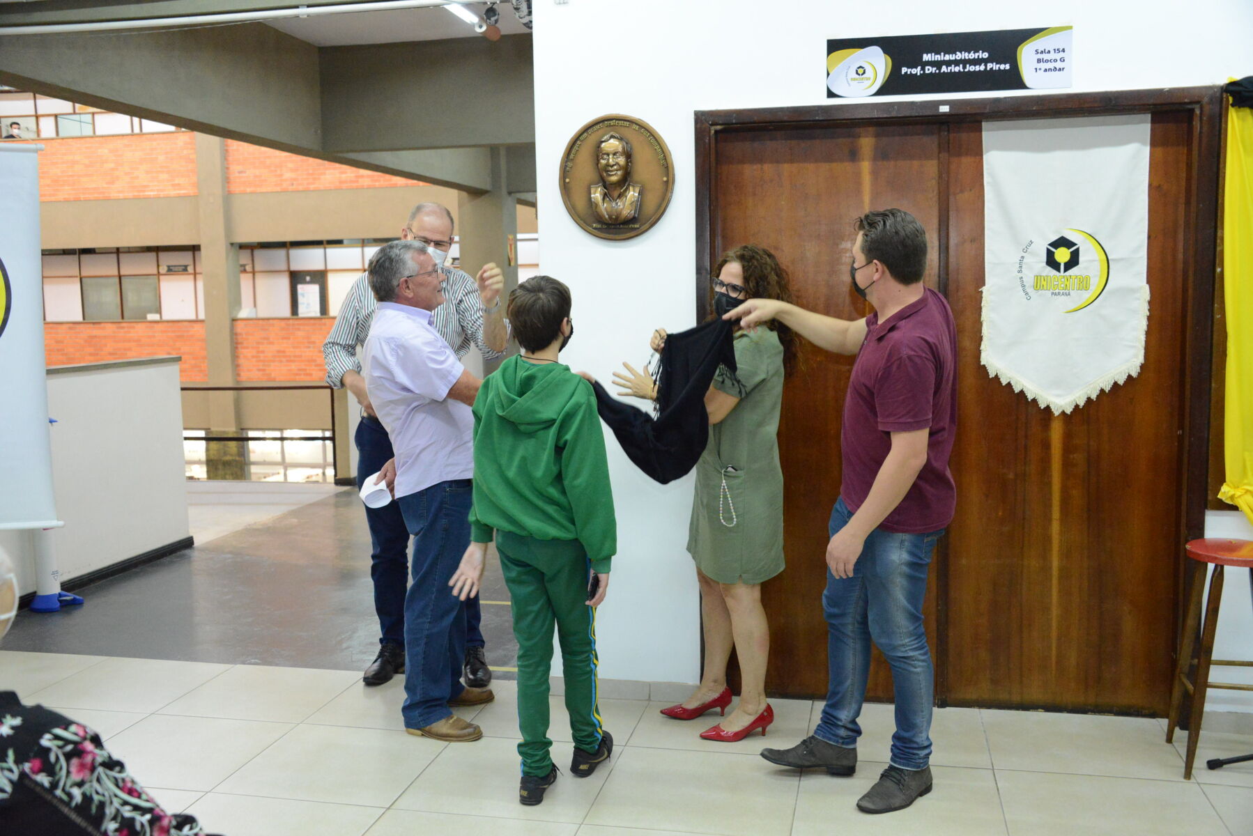 Unicentro presta homenagem póstuma ao professor Ariel José Pires