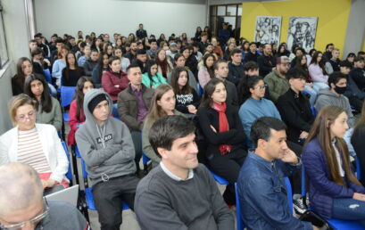 Setor de Sociais Aplicadas de Guarapuava promove aulas inaugurais