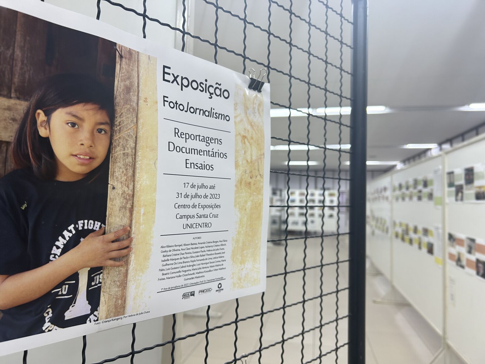 Fotografias de alunos de Jornalismo estão em exposição na Unicentro