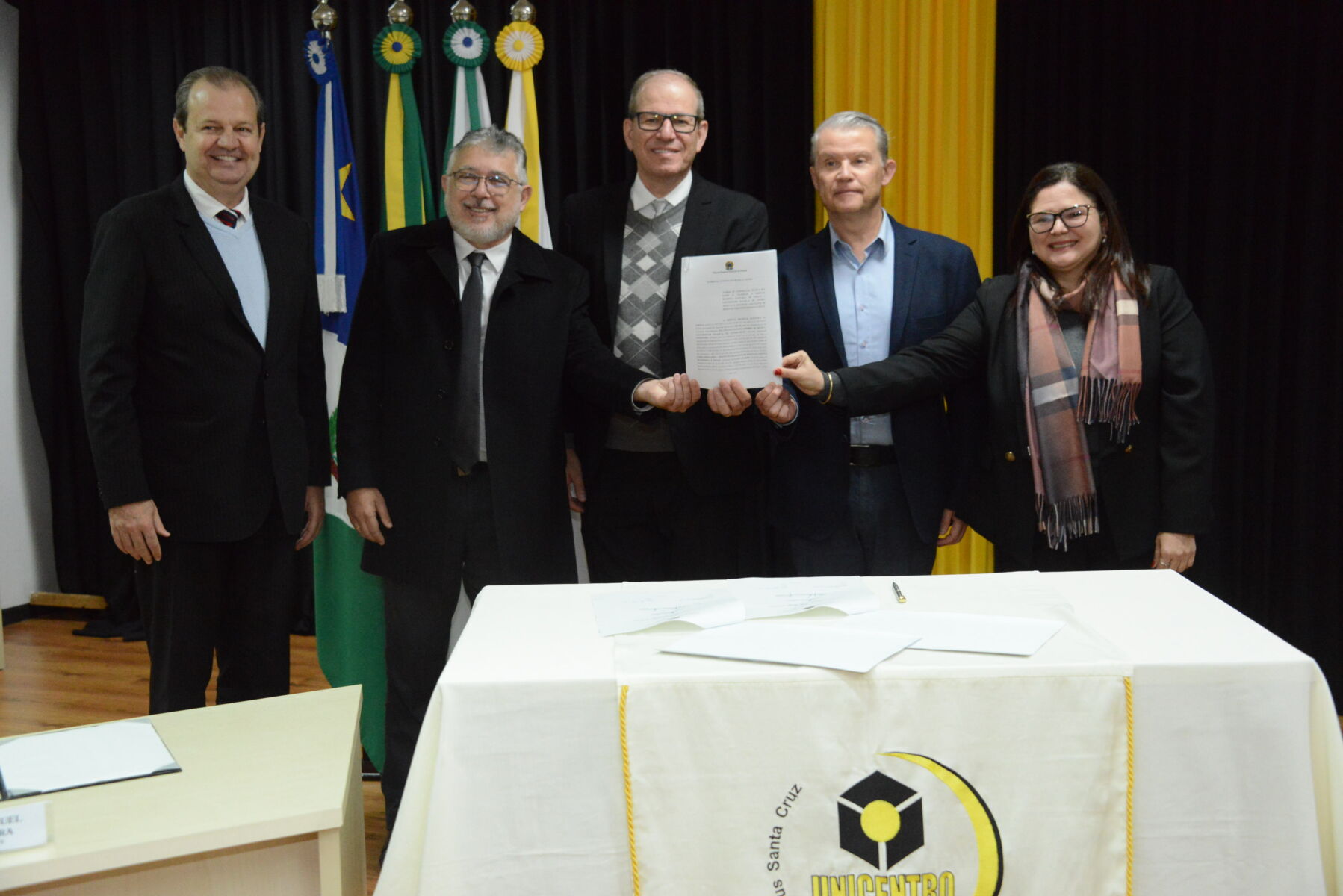 Unicentro, TRE-PR e Ipardes firmam acordo de cooperação para elaboração de mais duas edições do Atlas Eleitoral do Paraná