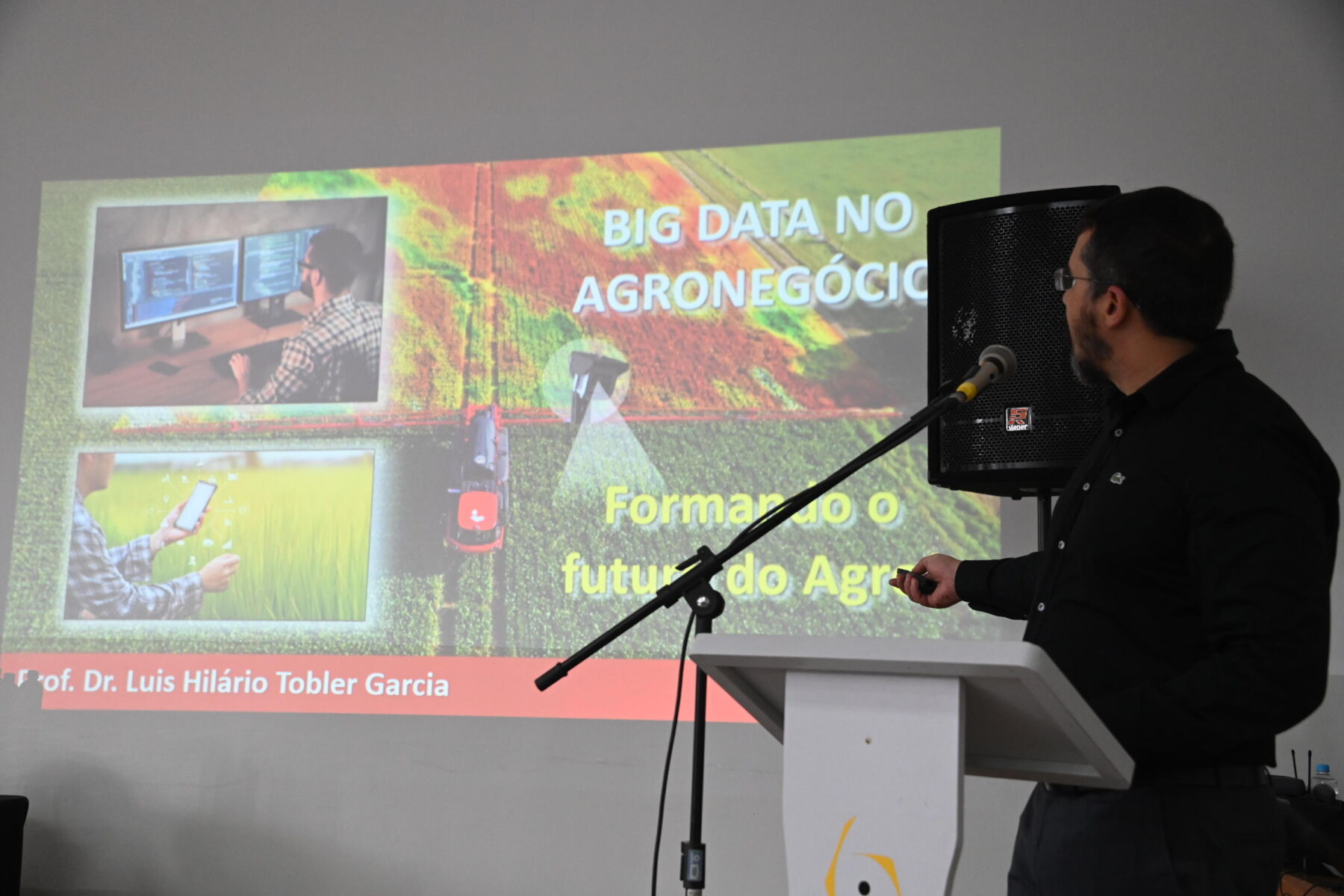 Unicentro apresenta curso de Big Data no Agronegócio em café com empresários