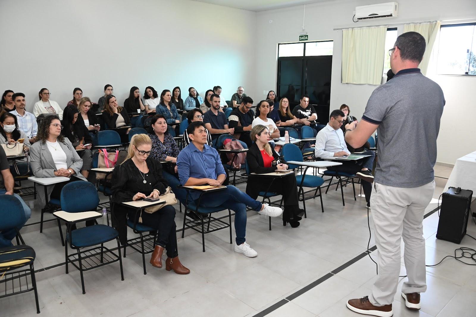 Aula magna marca início da primeira turma de doutorado do PPGEN