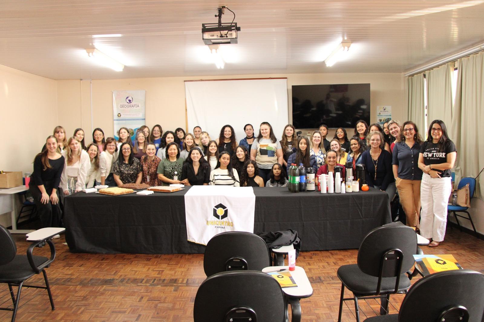 Encontro do projeto Mulheres que Somam integra novas participantes do ensino médio