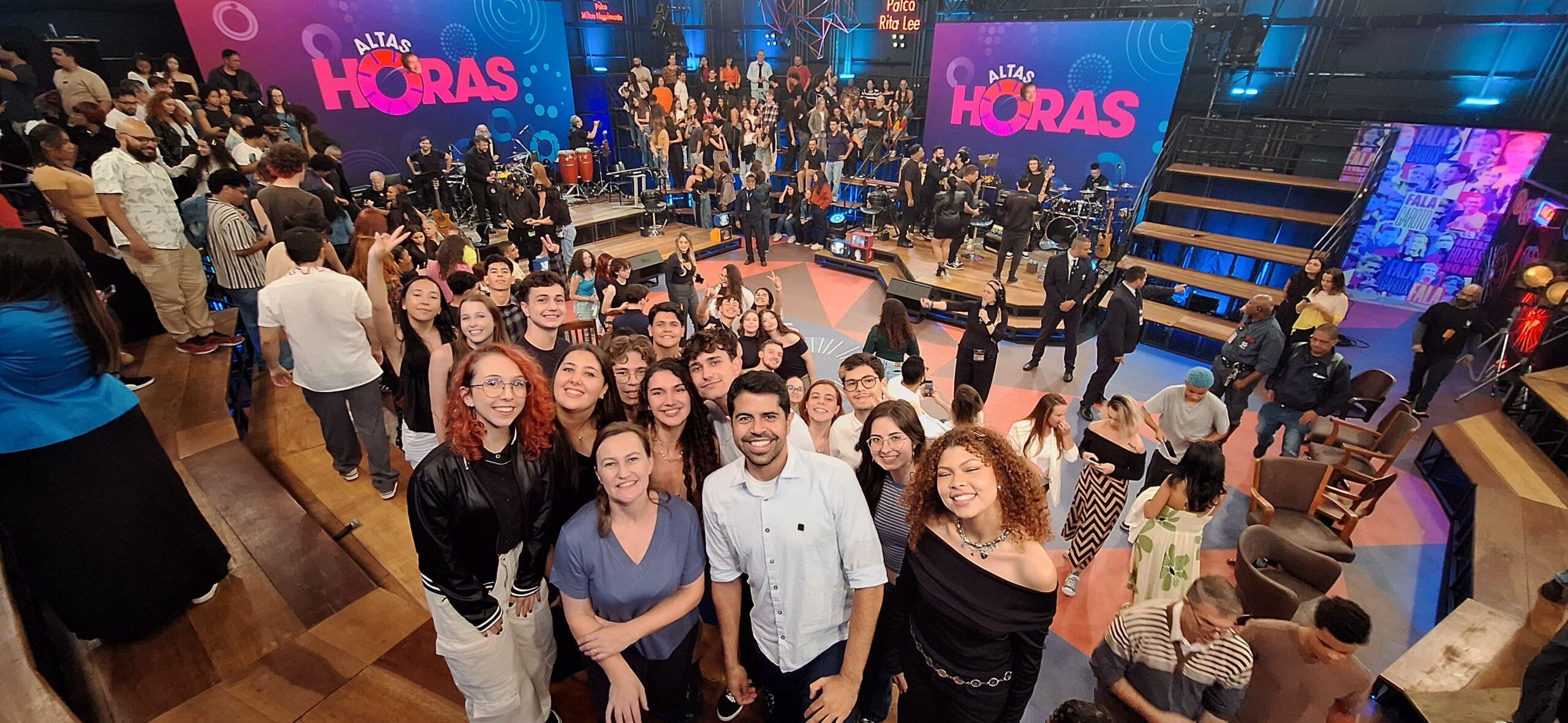Estudantes de comunicação da Unicentro realizam visita técnica à empresa Box 1824 e aos Estúdios Globo