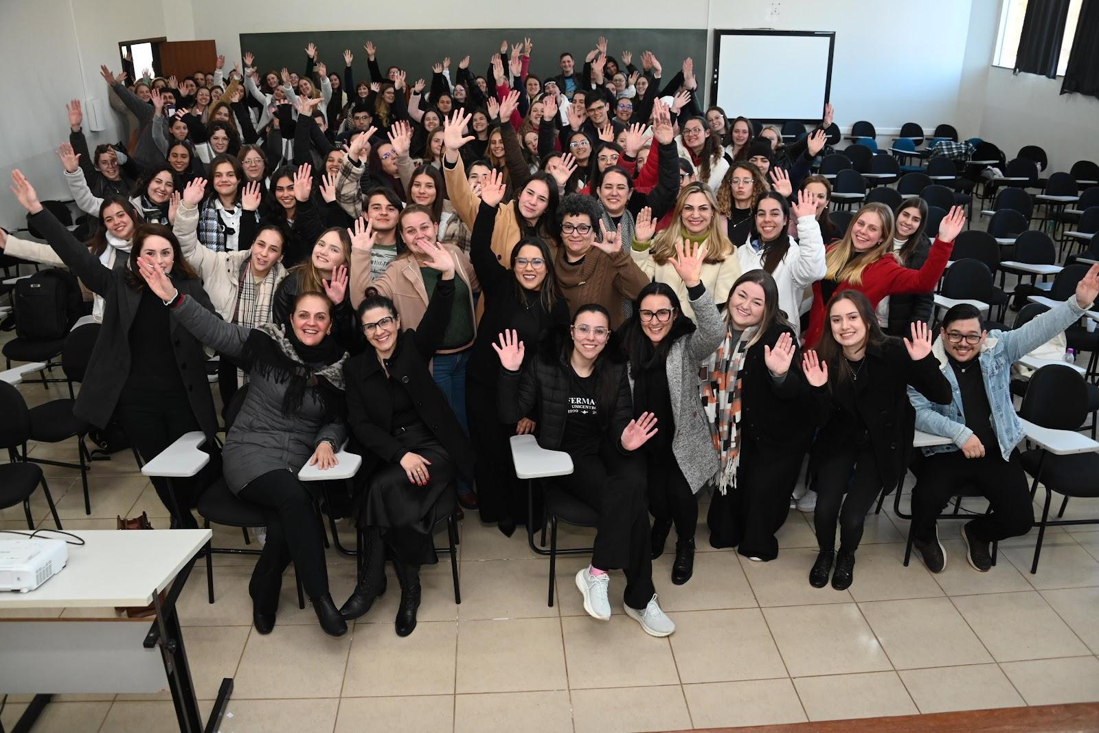Departamento de Enfermagem promove evento de extensão universitária e celebra nota máxima no Enade