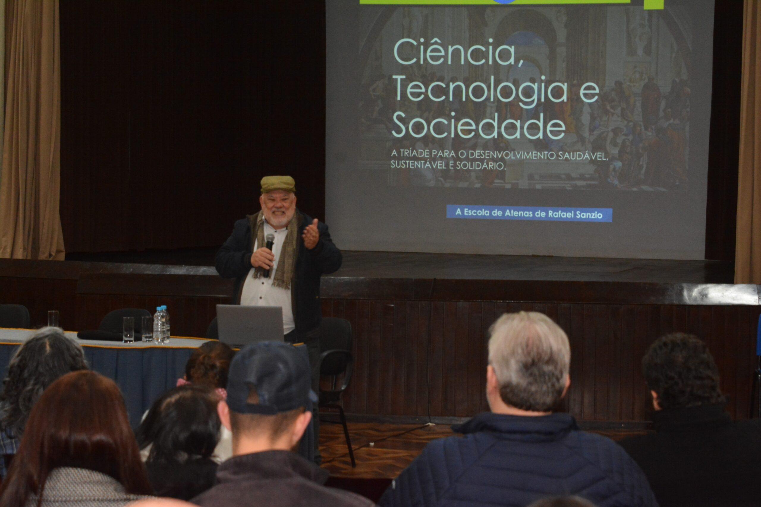 PPGDC promove aula magna com pesquisador da Fiocruz