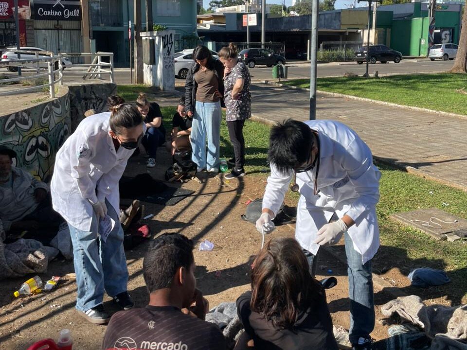 Projeto “Saúde na Rua” promove cuidado e acolhimento à população em situação de rua em Guarapuava