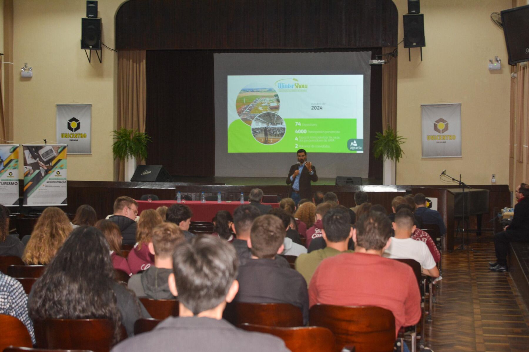 Abertura do VIII Ceoc destaca cooperativismo em tempos de transformação digital