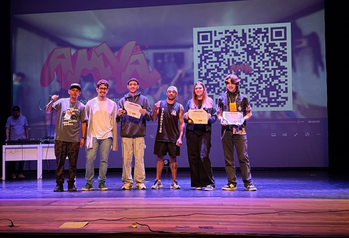 Estudantes da Unicentro fortalecem a comunicação da Associação Movimento Voz Ativa em evento