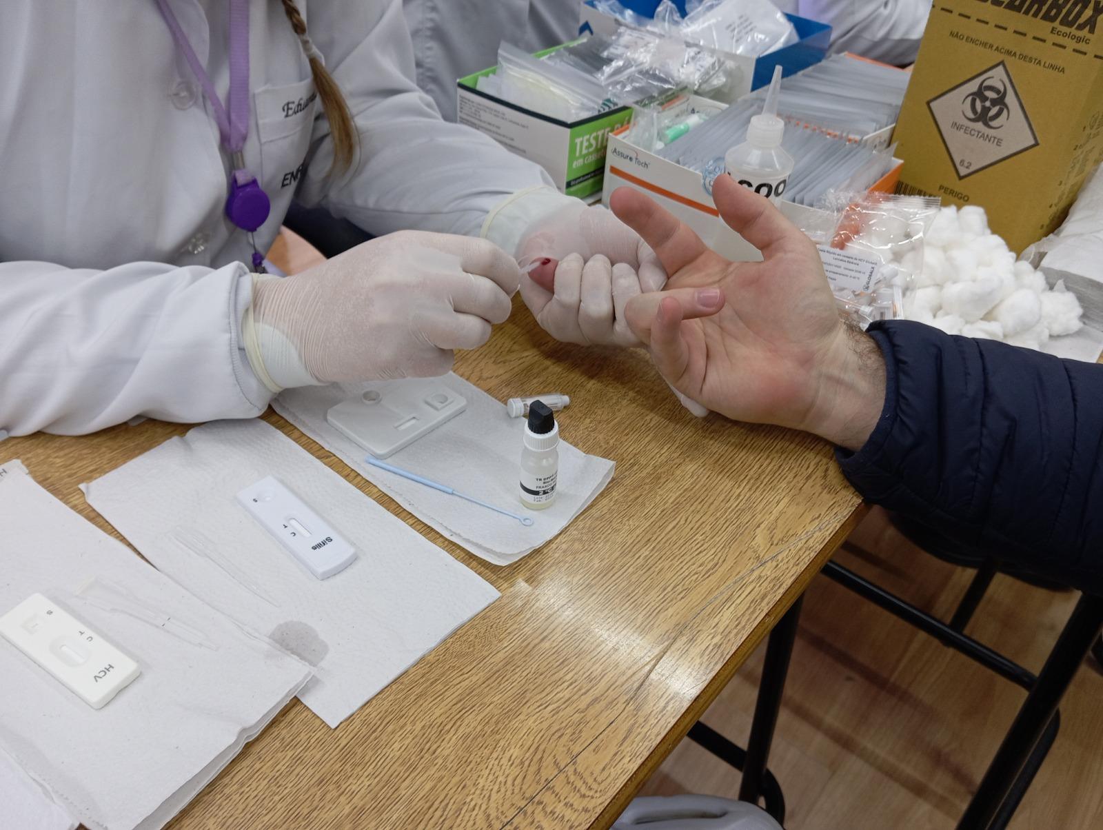 Projeto da Unicentro oferece testagem gratuita para ISTs em Guarapuava