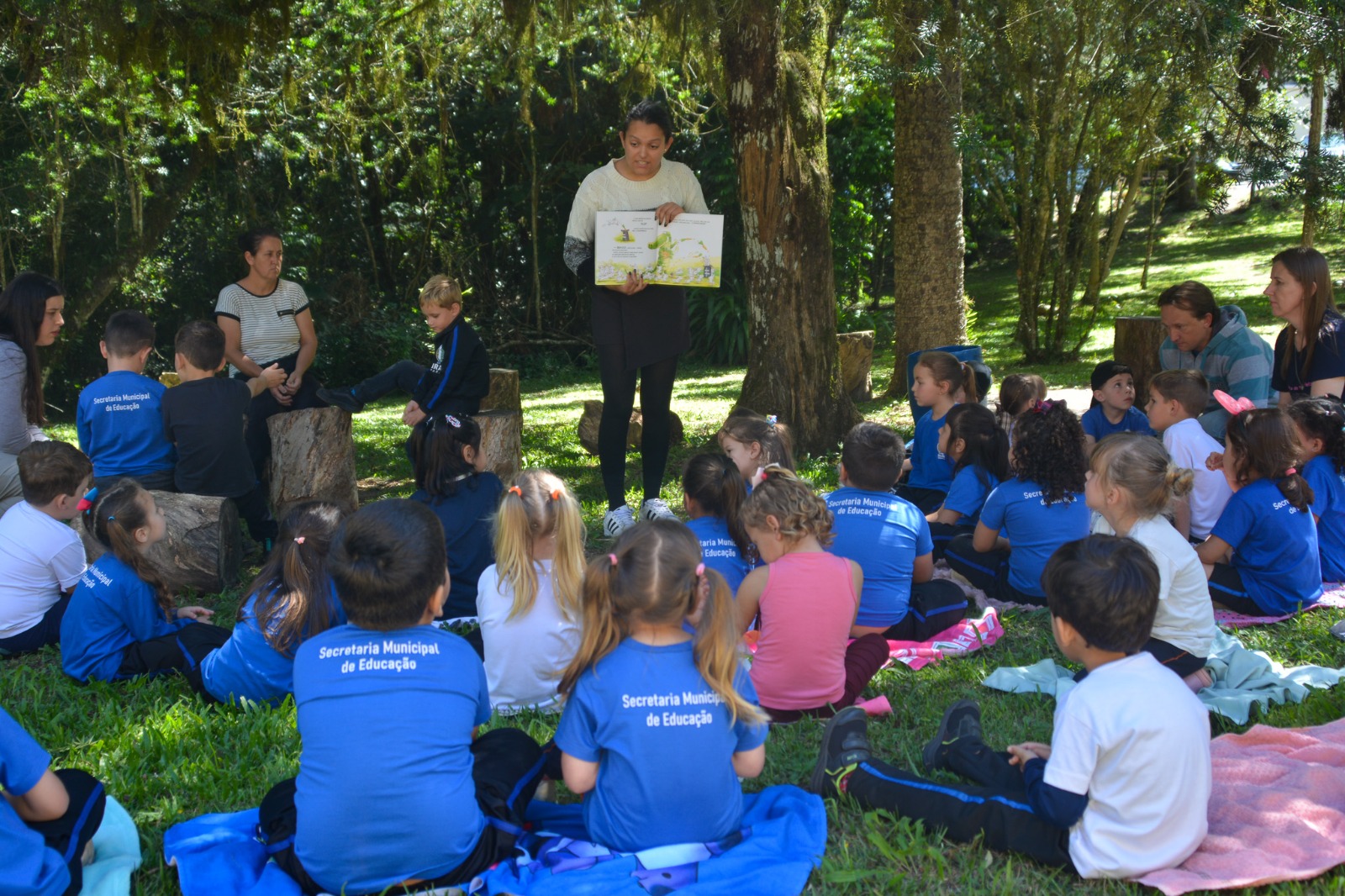 Piquenique Literário marca encerramento de Estágio em Fonoaudiologia Educacional Piquenique Literário marca encerramento de Estágio em Fonoaudiologia Educacional