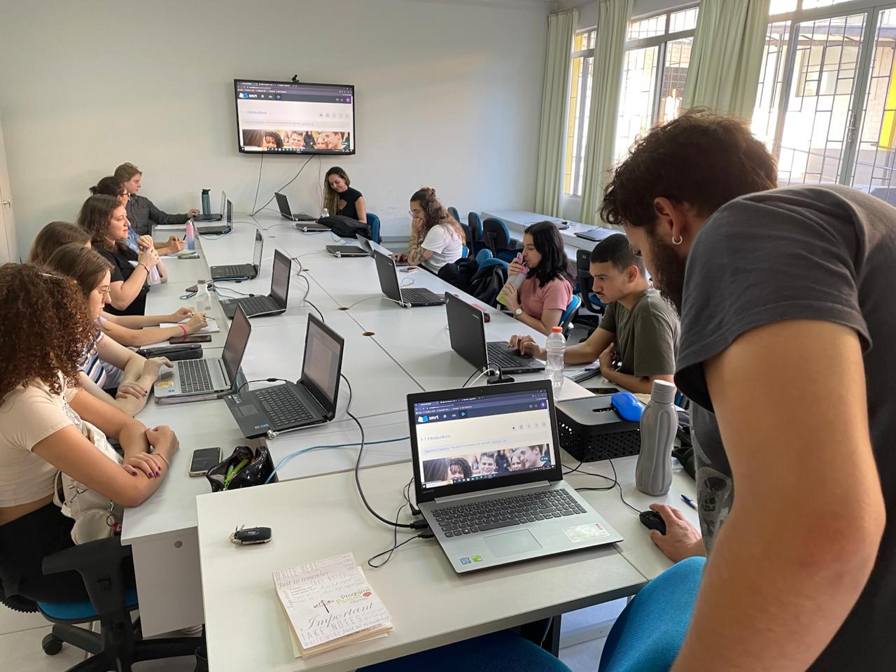 Inscrições para o Paraná Fala Inglês estão chegando ao fim Inscrições para o Paraná Fala Inglês estão chegando ao fim