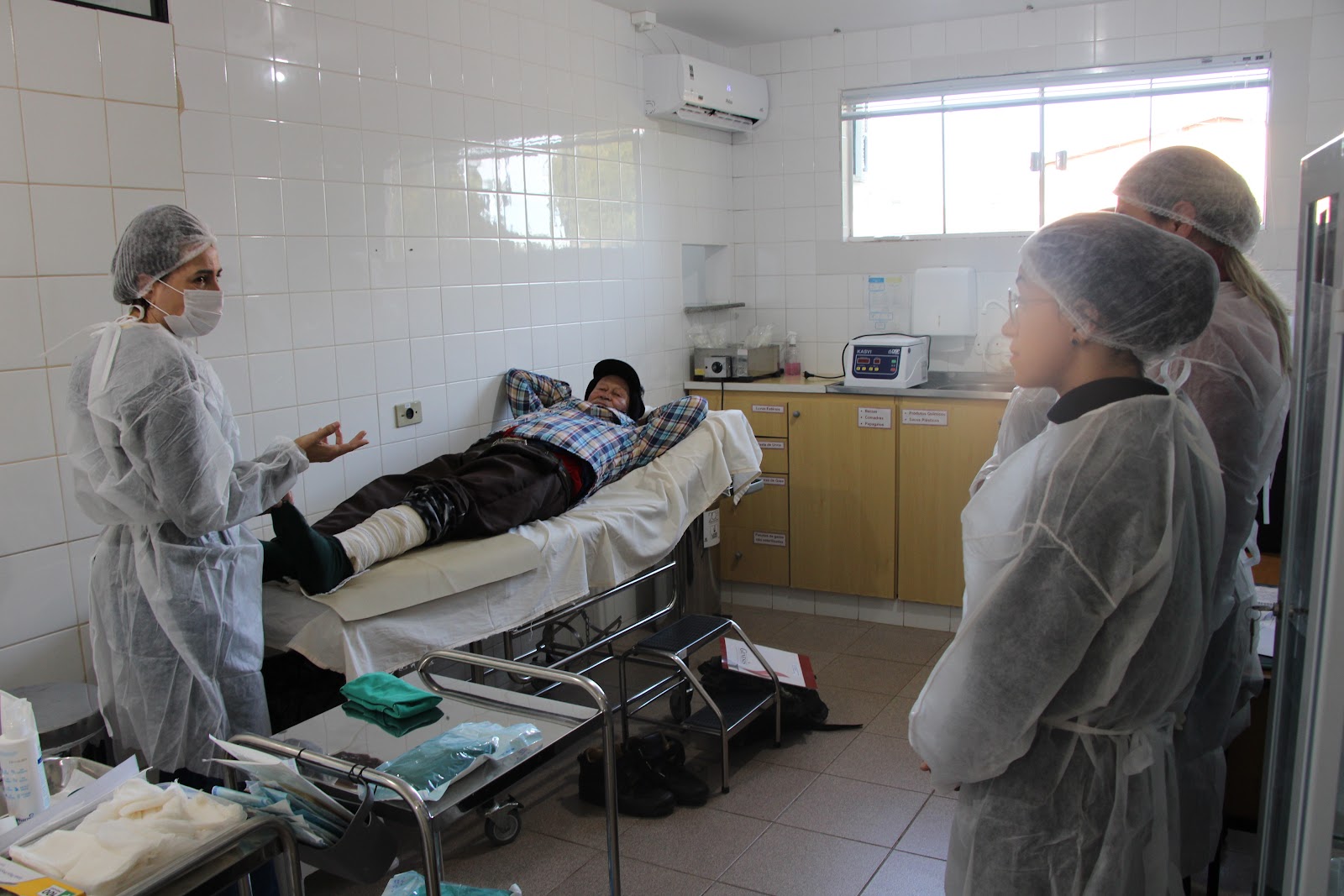 Ambulatório de Feridas da Unicentro realiza formação para profissionais da saúde Ambulatório de Feridas da Unicentro realiza formação para profissionais da saúde
