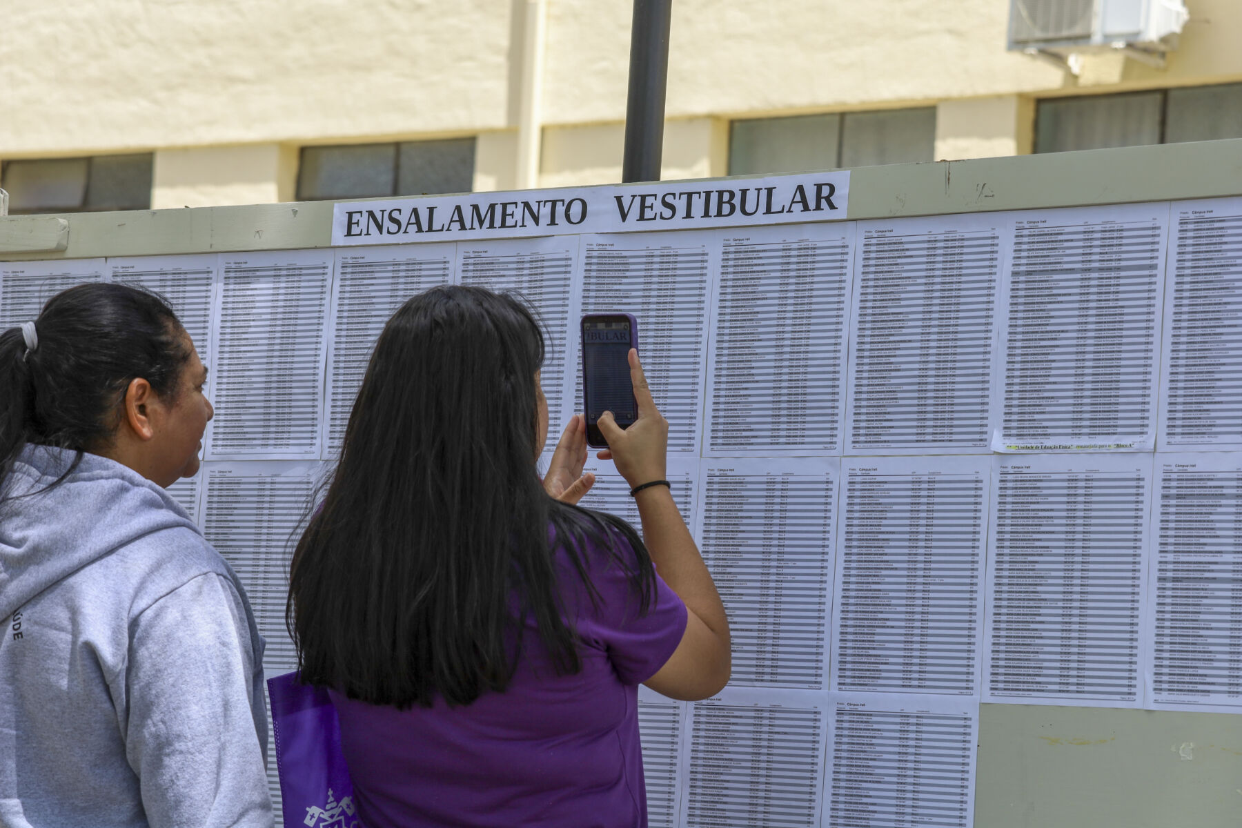 Unicentro aplica provas do vestibular para mais de 6,8 mil estudantes neste domingo (11); veja horários, documentos e o que levar para a prova Unicentro aplica provas do vestibular para mais de 6,8 mil estudantes neste domingo (11); veja horários, documentos e o que levar para a prova