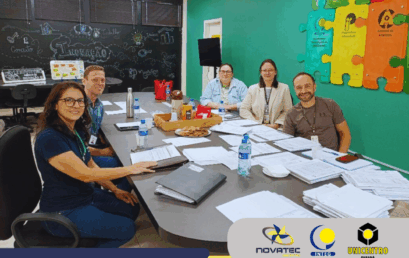 REPRESENTANTES DO LACEN REALIZAM VISITA TÉCNICA À NOVATEC/UNICENTRO