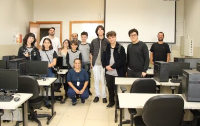 Colégio de Turvo visita a Unicentro com apoio do PET