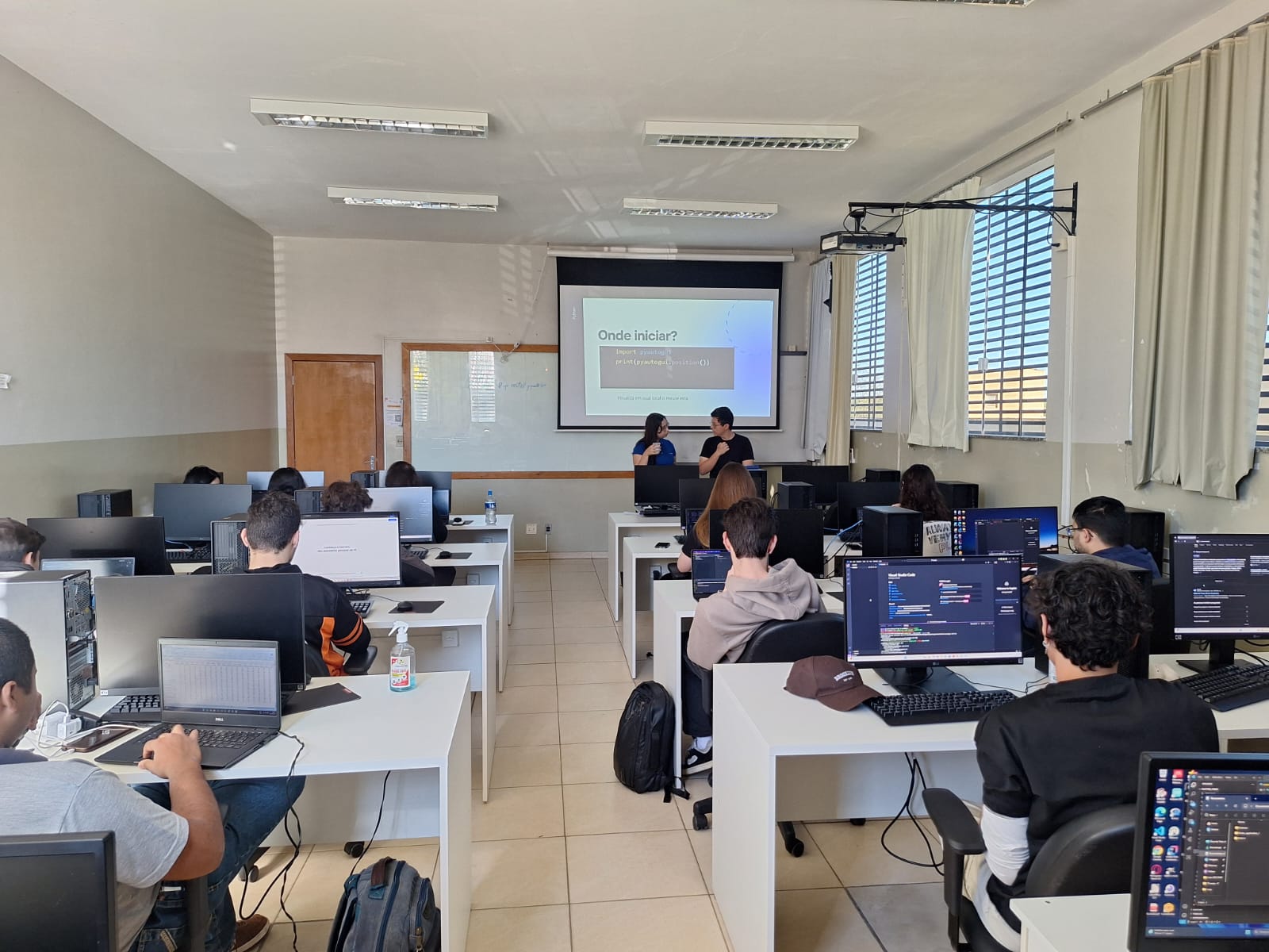 X JAI Avança com Minicursos Práticos de Bioinformática, Python e Impressão 3D no Segundo Dia X JAI Avança com Minicursos Práticos de Bioinformática, Python e Impressão 3D no Segundo Dia