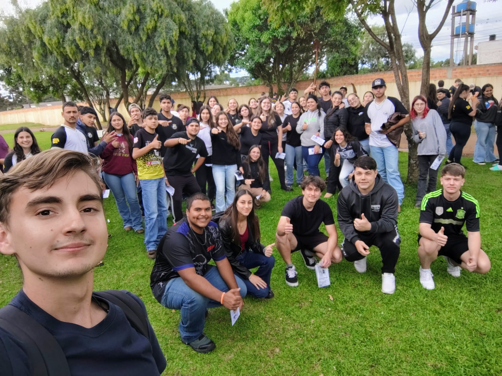 PET na Divulgação dos Cursos: Ações de 2025 PET na Divulgação dos Cursos: Ações de 2025