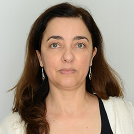 Carla Luciane Blum