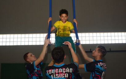Alunos de escola municipal de Imbituva vivenciam um dia de circo na Unicentro