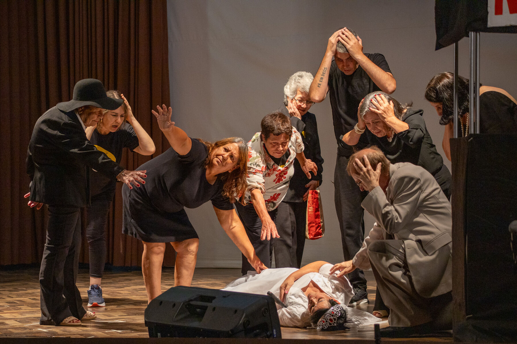 “Alvoroço Cultural” mobiliza participantes da Uati em noite de apresentações “Alvoroço Cultural” mobiliza participantes da Uati em noite de apresentações